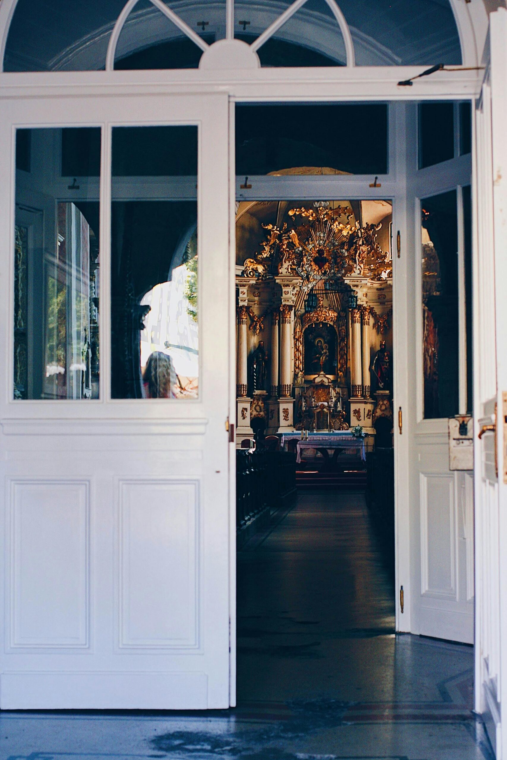 Plastikinės lauko durys – atsparios lietuviškam klimatui